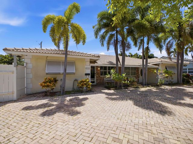 5120 NE 22nd Avenue, Lighthouse Point, FL 33064