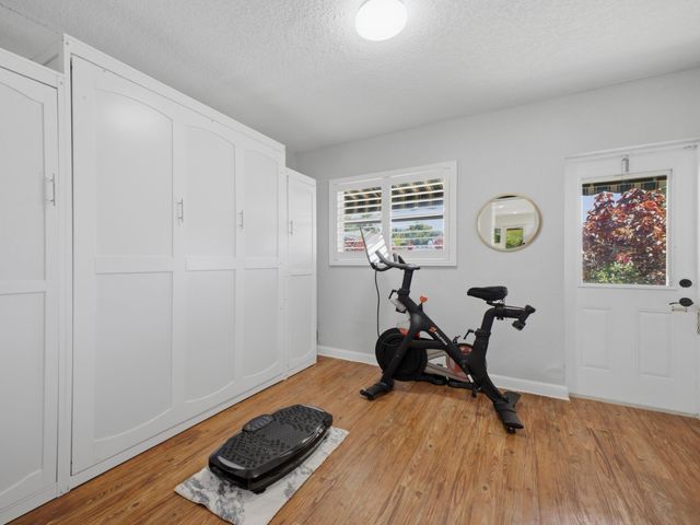 5120 NE 22nd Avenue, Lighthouse Point, FL 33064