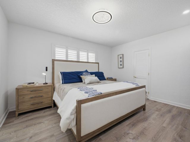 5120 NE 22nd Avenue, Lighthouse Point, FL 33064