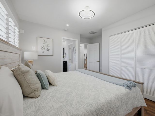 5120 NE 22nd Avenue, Lighthouse Point, FL 33064