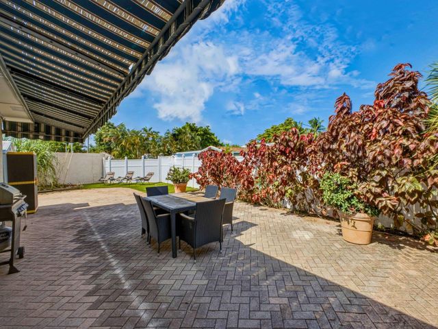 5120 NE 22nd Avenue, Lighthouse Point, FL 33064