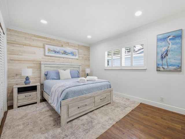 5120 NE 22nd Avenue, Lighthouse Point, FL 33064