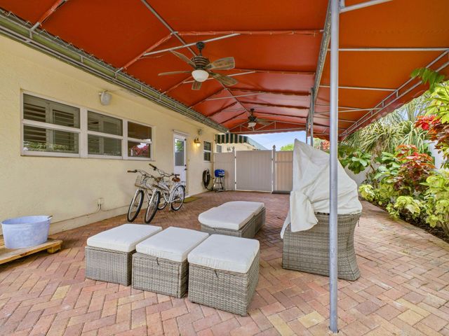 5120 NE 22nd Avenue, Lighthouse Point, FL 33064
