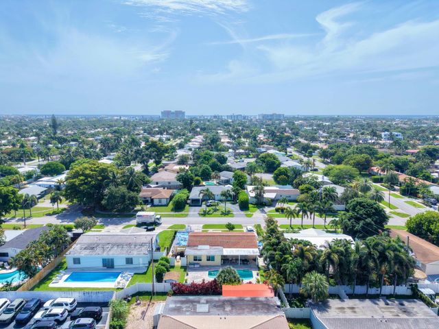 5120 NE 22nd Avenue, Lighthouse Point, FL 33064