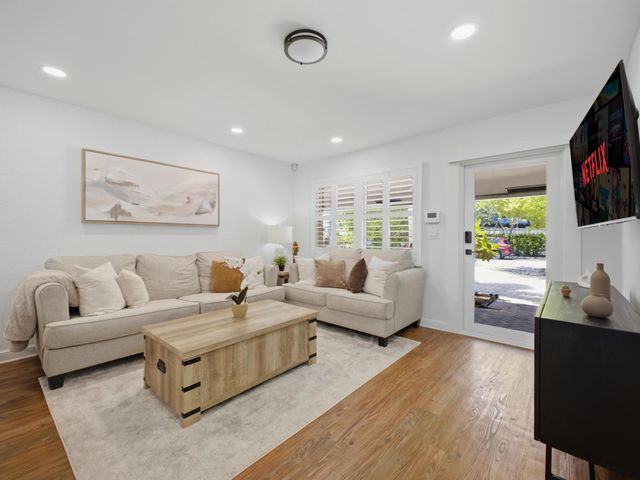 5120 NE 22nd Avenue, Lighthouse Point, FL 33064