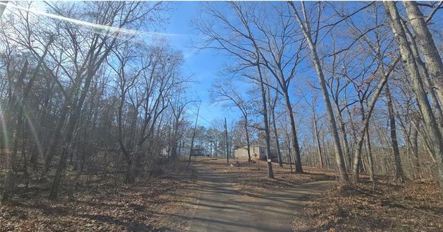 124 Puckett SE Road, Emerson, GA 30137