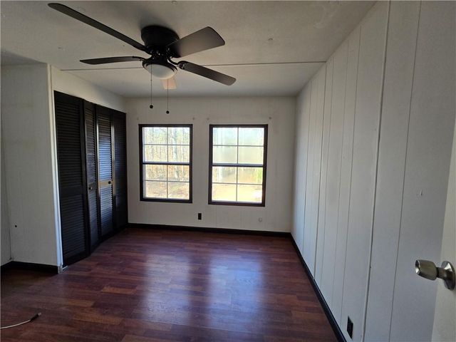 124 Puckett SE Road, Emerson, GA 30137