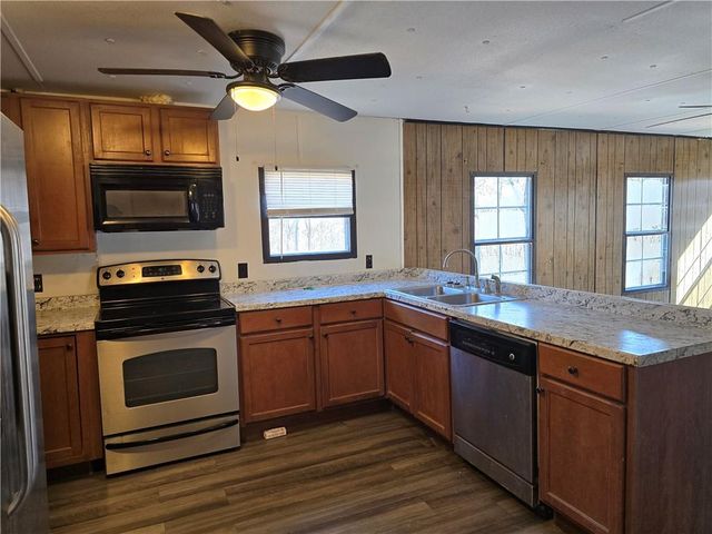 124 Puckett SE Road, Emerson, GA 30137