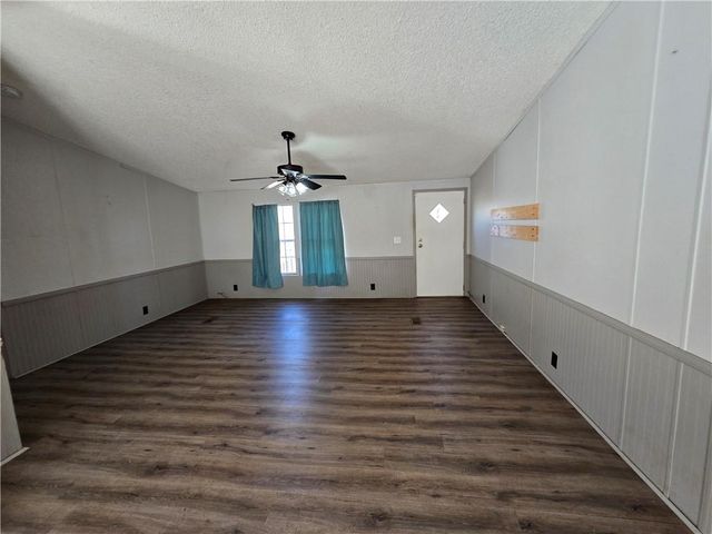 124 Puckett SE Road, Emerson, GA 30137