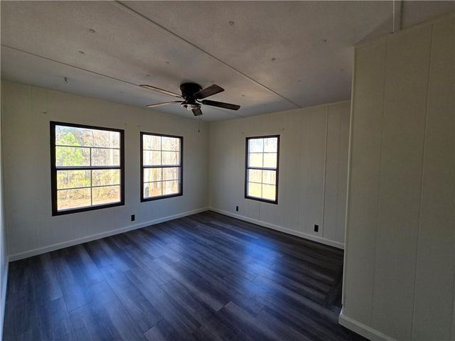 124 Puckett SE Road, Emerson, GA 30137