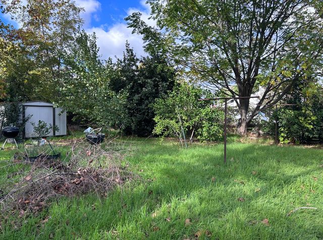 645 Lindsay Ave, Sacramento, CA 95838