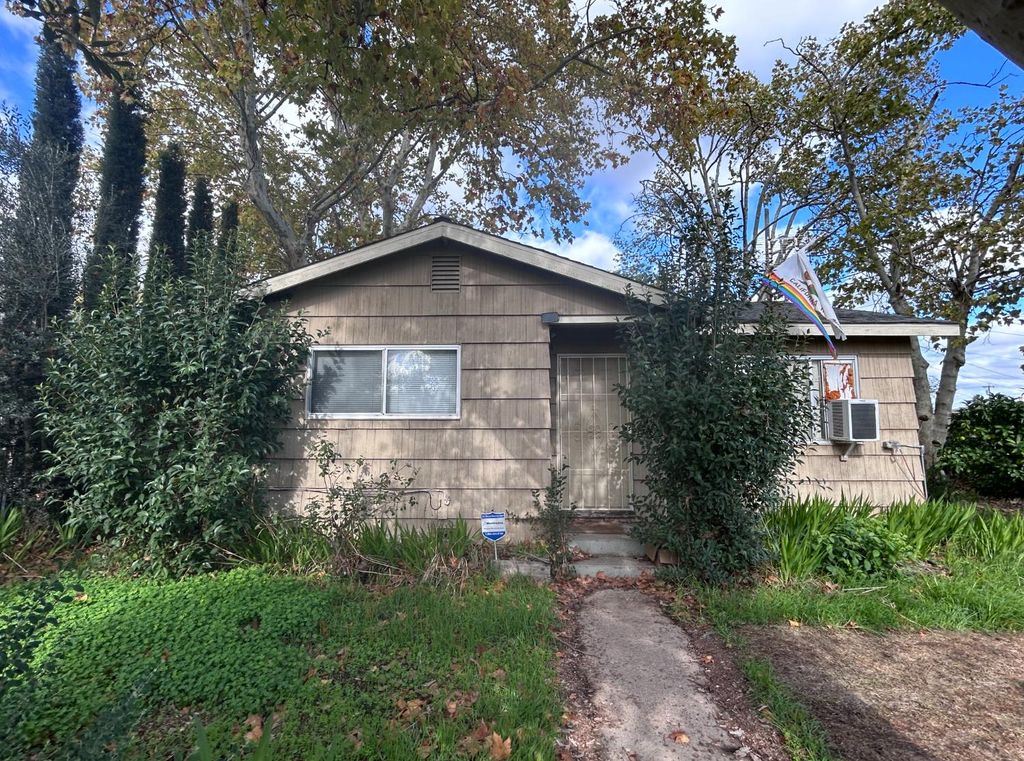 645 Lindsay Ave, Sacramento, CA 95838
