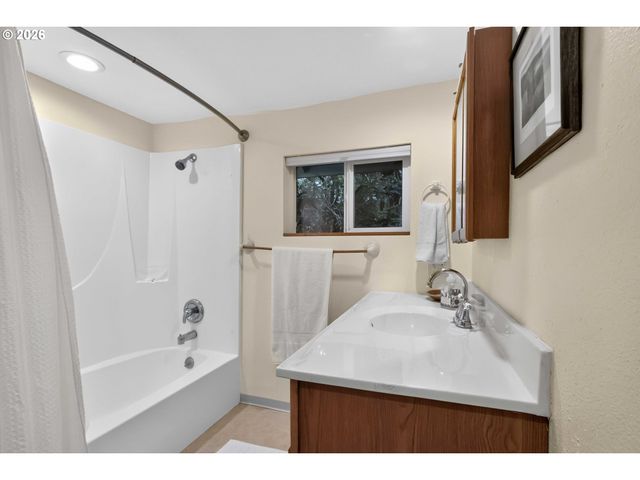 114 MERRY ETTA Dr, Kalama, WA 98625