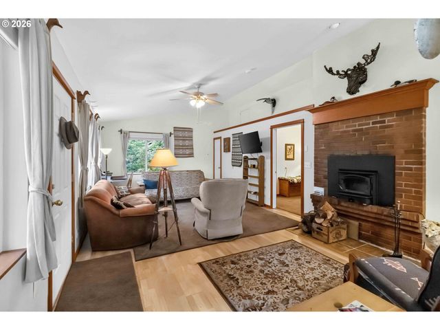 114 MERRY ETTA Dr, Kalama, WA 98625
