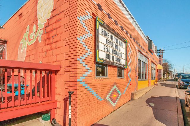 807B Porter Rd, Nashville, TN 37206