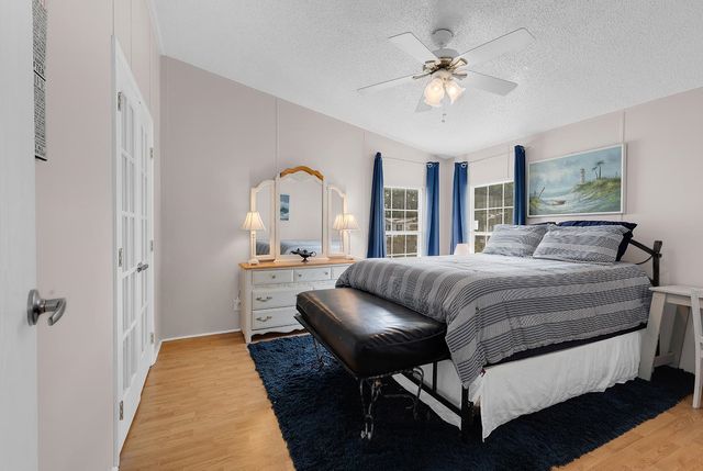 153 Queens Rd., Little River, SC 29566