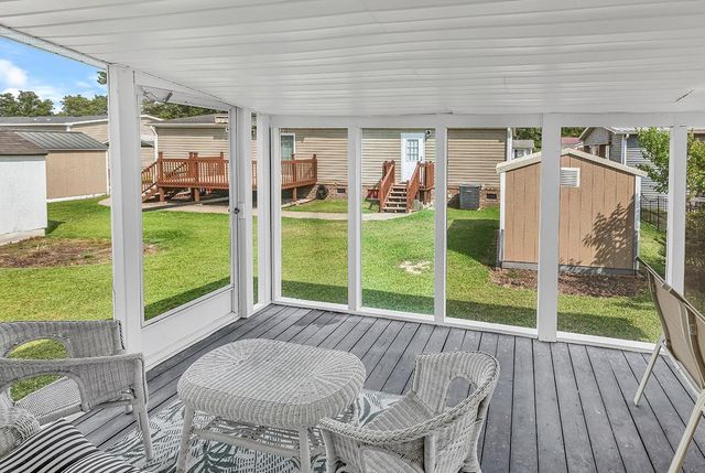 153 Queens Rd., Little River, SC 29566