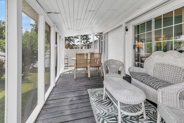 153 Queens Rd., Little River, SC 29566