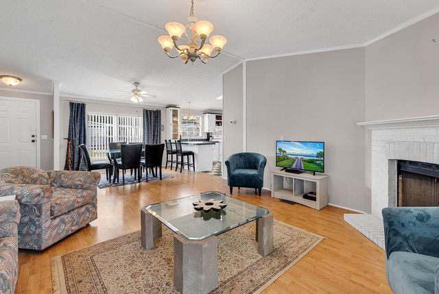 153 Queens Rd., Little River, SC 29566