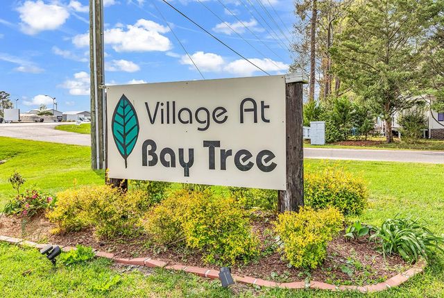 153 Queens Rd., Little River, SC 29566