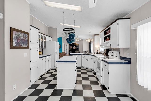 153 Queens Rd., Little River, SC 29566