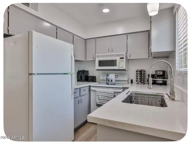4630 N 68th Street 213, Scottsdale, AZ 85251