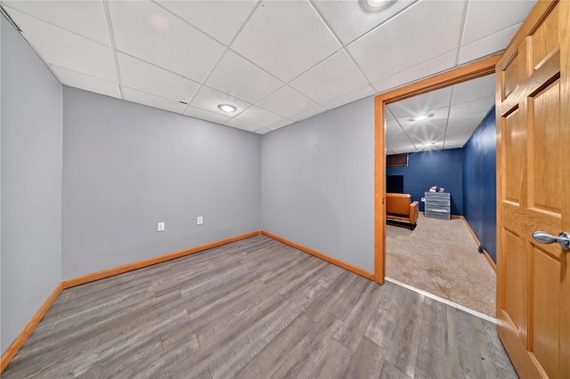 2447 Lauren Drive SW, Cedar Rapids, IA 52404