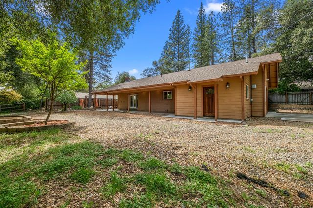 4612 South Point Road, Diamond Springs, CA 95667