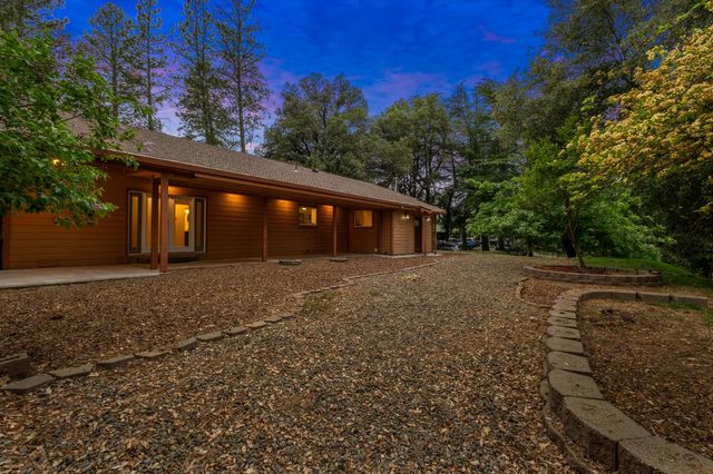 4612 South Point Road, Diamond Springs, CA 95667