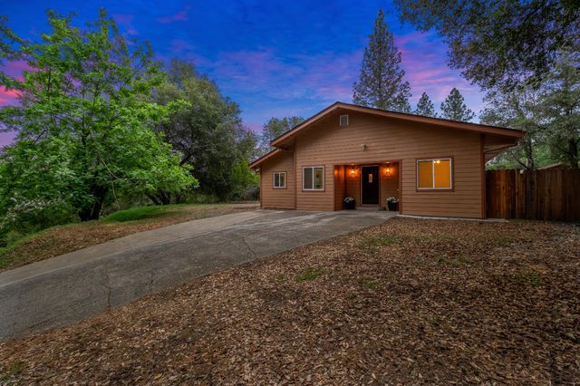 4612 South Point Road, Diamond Springs, CA 95667