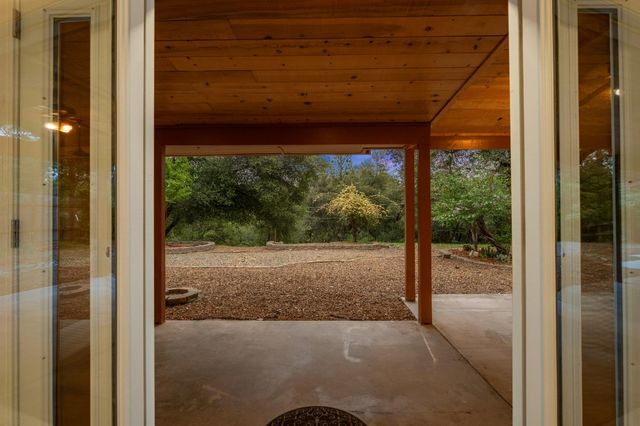 4612 South Point Road, Diamond Springs, CA 95667