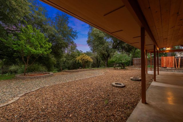 4612 South Point Road, Diamond Springs, CA 95667