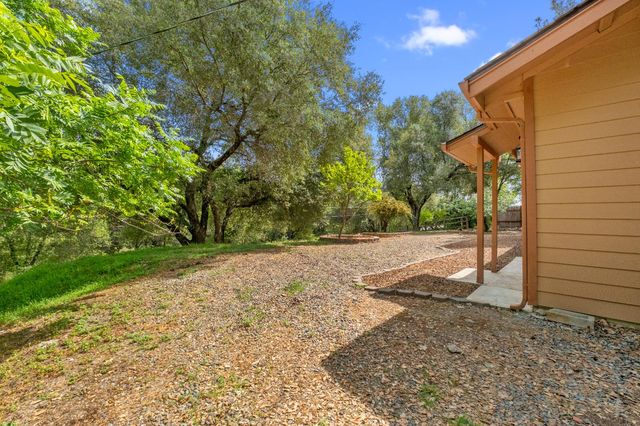 4612 South Point Road, Diamond Springs, CA 95667