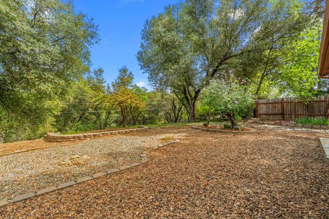 4612 South Point Road, Diamond Springs, CA 95667