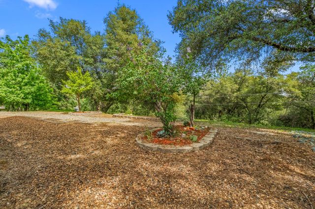 4612 South Point Road, Diamond Springs, CA 95667