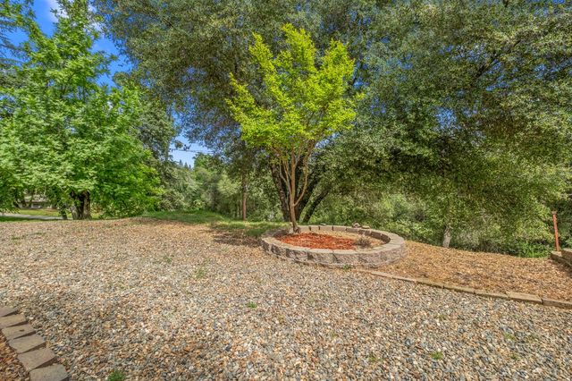 4612 South Point Road, Diamond Springs, CA 95667