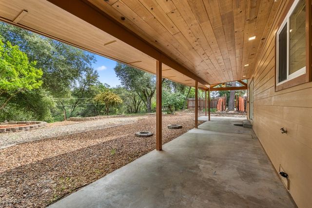 4612 South Point Road, Diamond Springs, CA 95667