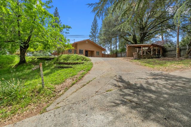 4612 South Point Road, Diamond Springs, CA 95667