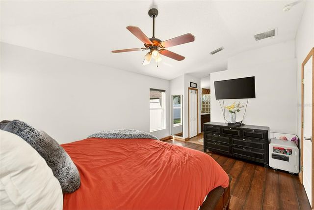 2927 HICKORY GROVE DRIVE, Valrico, FL 33596