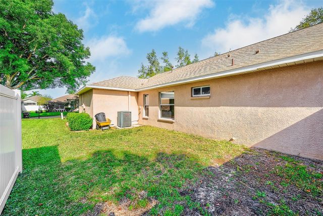 2927 HICKORY GROVE DRIVE, Valrico, FL 33596