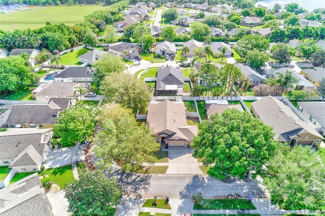 2927 HICKORY GROVE DRIVE, Valrico, FL 33596