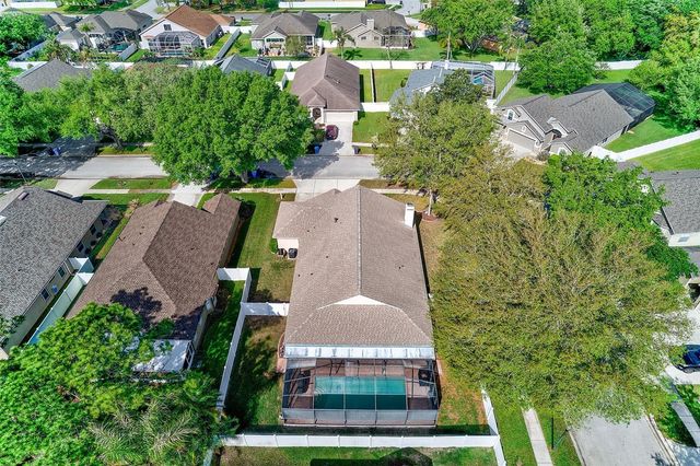 2927 HICKORY GROVE DRIVE, Valrico, FL 33596