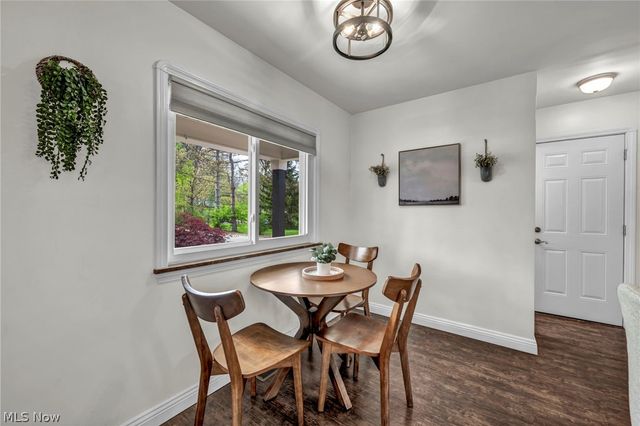 7973 Skyline Drive, Broadview Heights, OH 44147