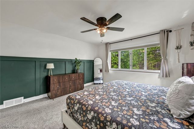7973 Skyline Drive, Broadview Heights, OH 44147