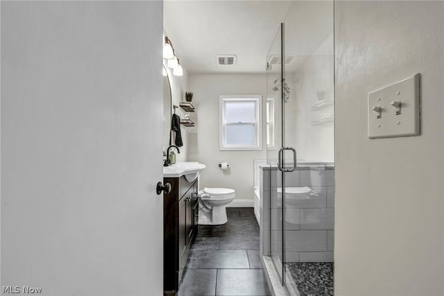 7973 Skyline Drive, Broadview Heights, OH 44147