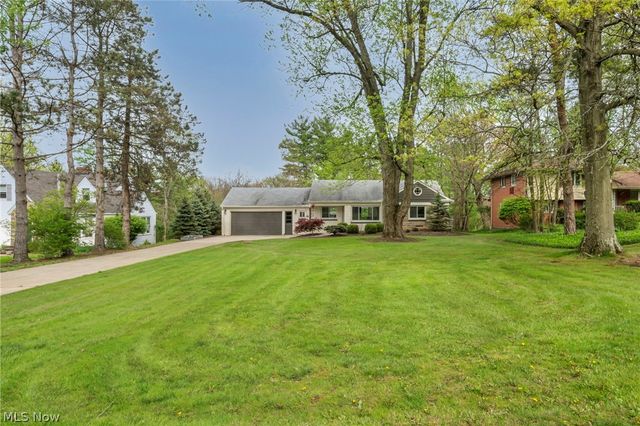 7973 Skyline Drive, Broadview Heights, OH 44147