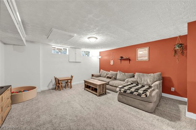 7973 Skyline Drive, Broadview Heights, OH 44147