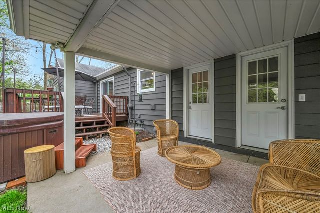 7973 Skyline Drive, Broadview Heights, OH 44147