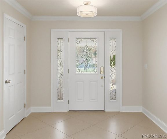 11857 W Riverhaven Drive, Homosassa, FL 34448