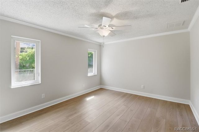 11857 W Riverhaven Drive, Homosassa, FL 34448